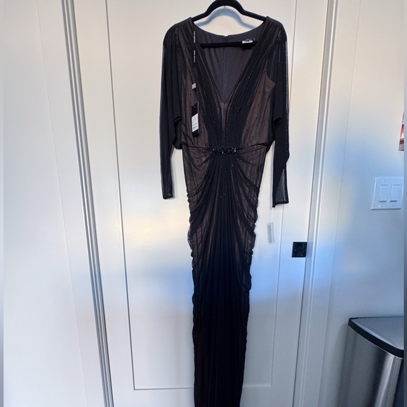 Tadashi Shoji NWT long sleeve gown Trades/Offers Prom Maxi Sheer 1920 - Picture 6 of 13